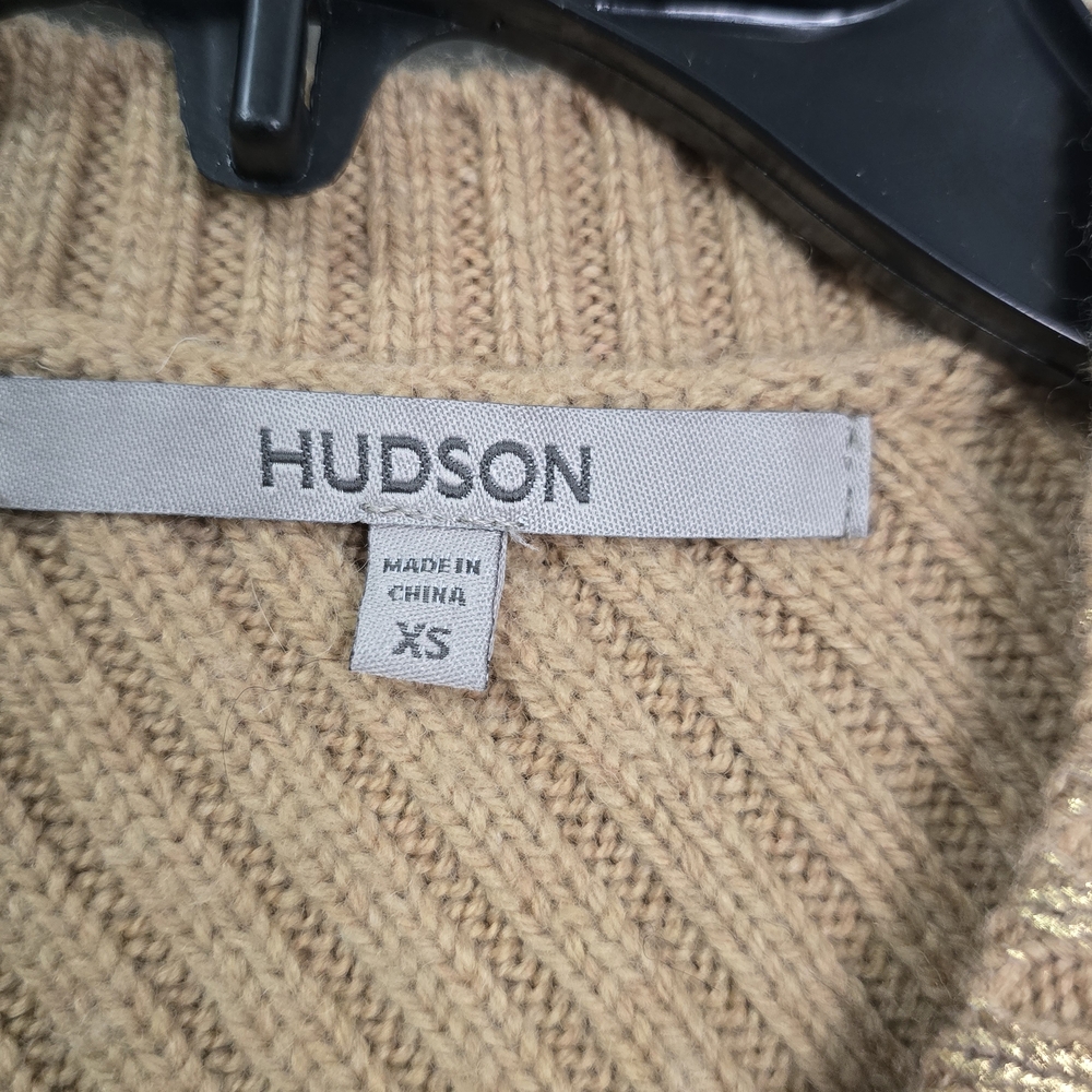 Gold Ribbed Sweater - Picture 2 of 6
